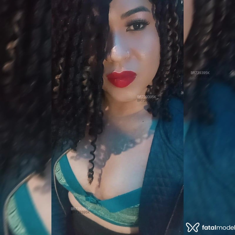 Acompanhante Emilly Victória - Feed