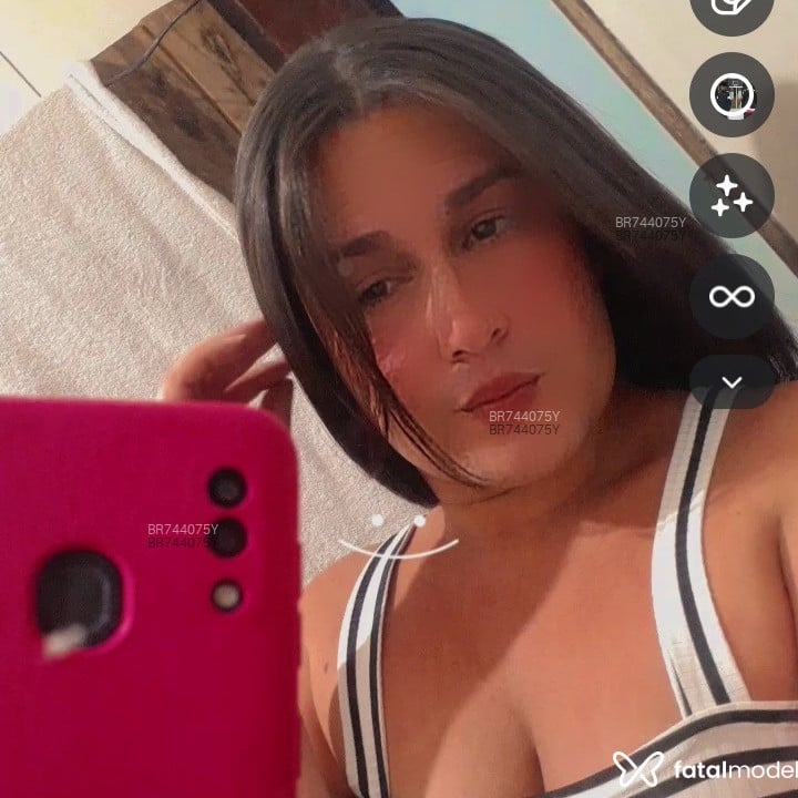 Acompanhante Biah Calmon - Feed