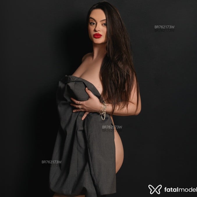 Acompanhante Alícia - Feed