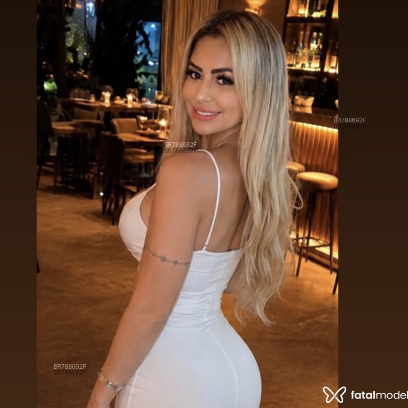 Acompanhante Aline - Feed