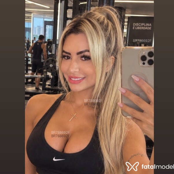 Acompanhante Aline - Feed