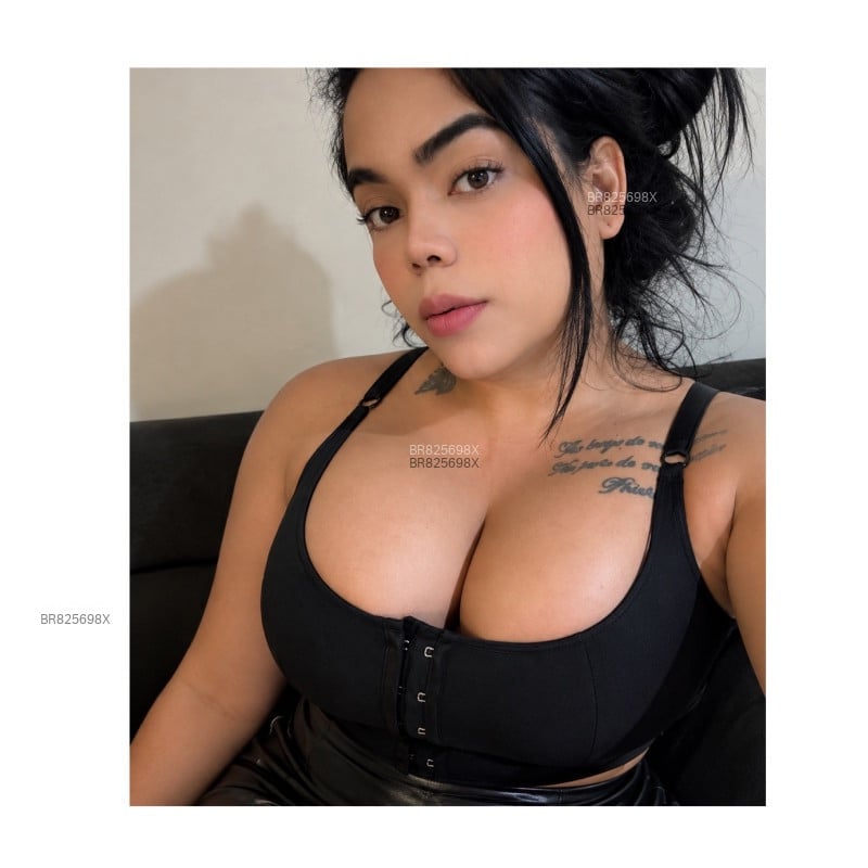 Acompanhante Rebecca Morgon - Feed