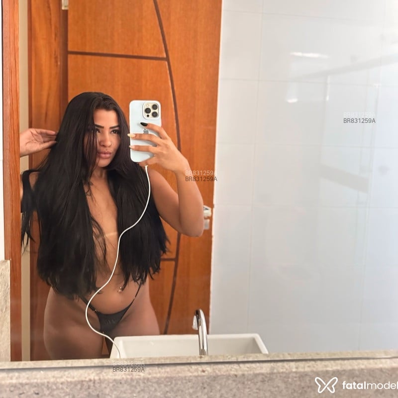 Acompanhante Ivi Mattos - Feed