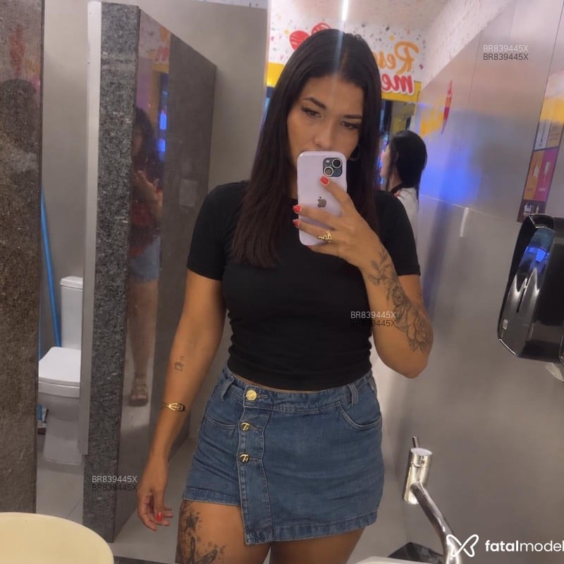 Acompanhante Morena - Feed