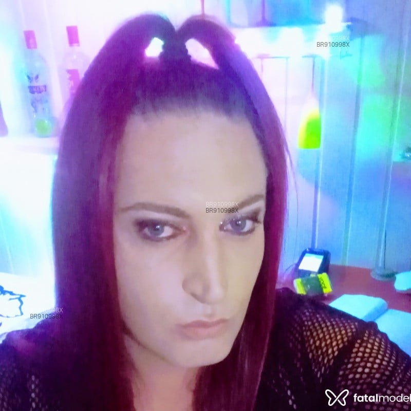 Acompanhante Josi Biazin - Feed