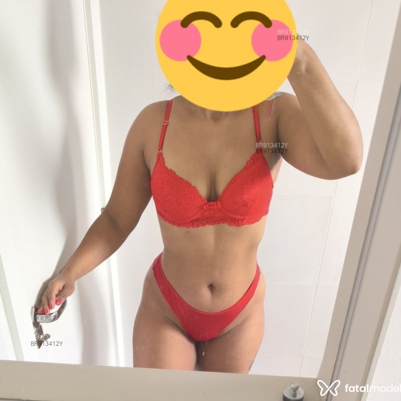 Acompanhante Sarah - Feed