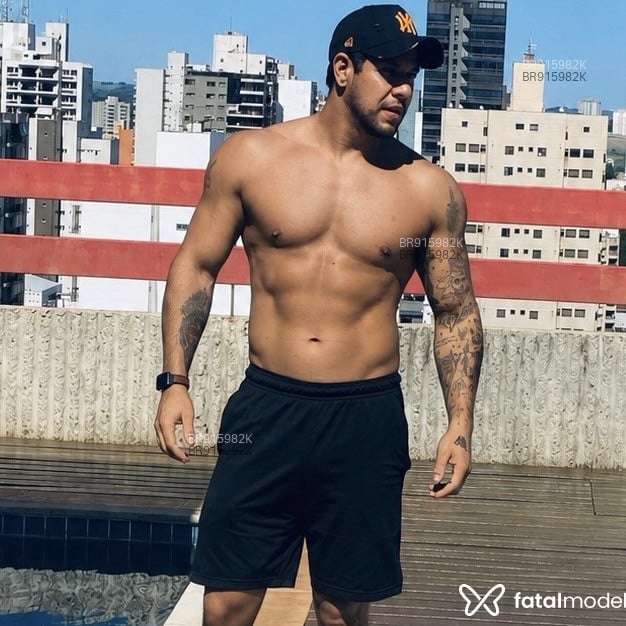Acompanhante Rodrigo Keller - Feed
