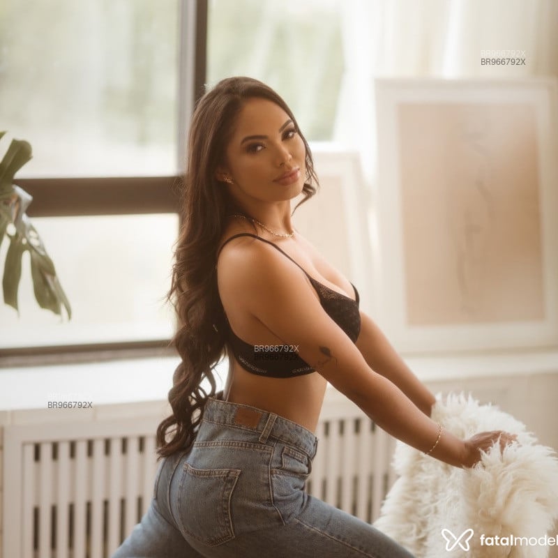 Acompanhante Lauren - Feed