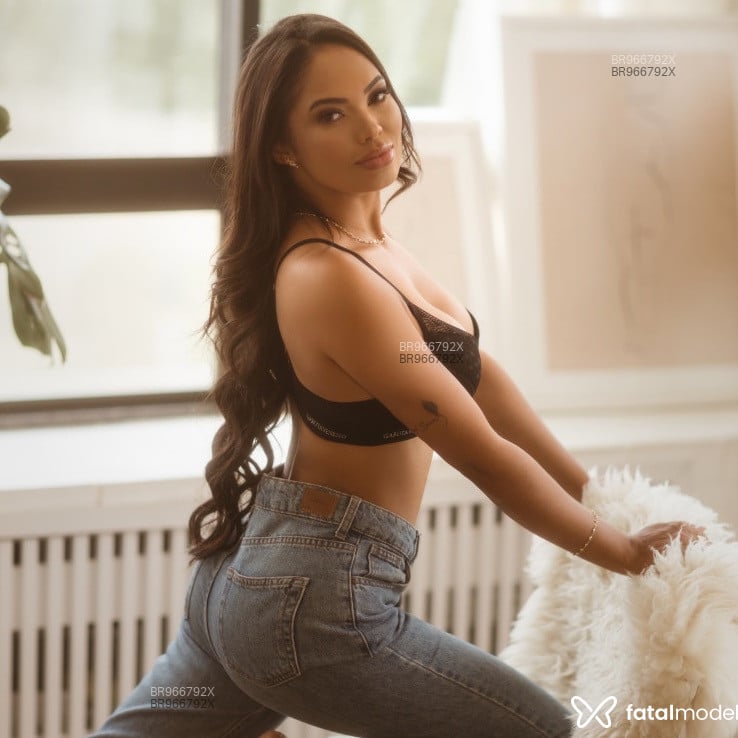 Acompanhante Lauren - Feed
