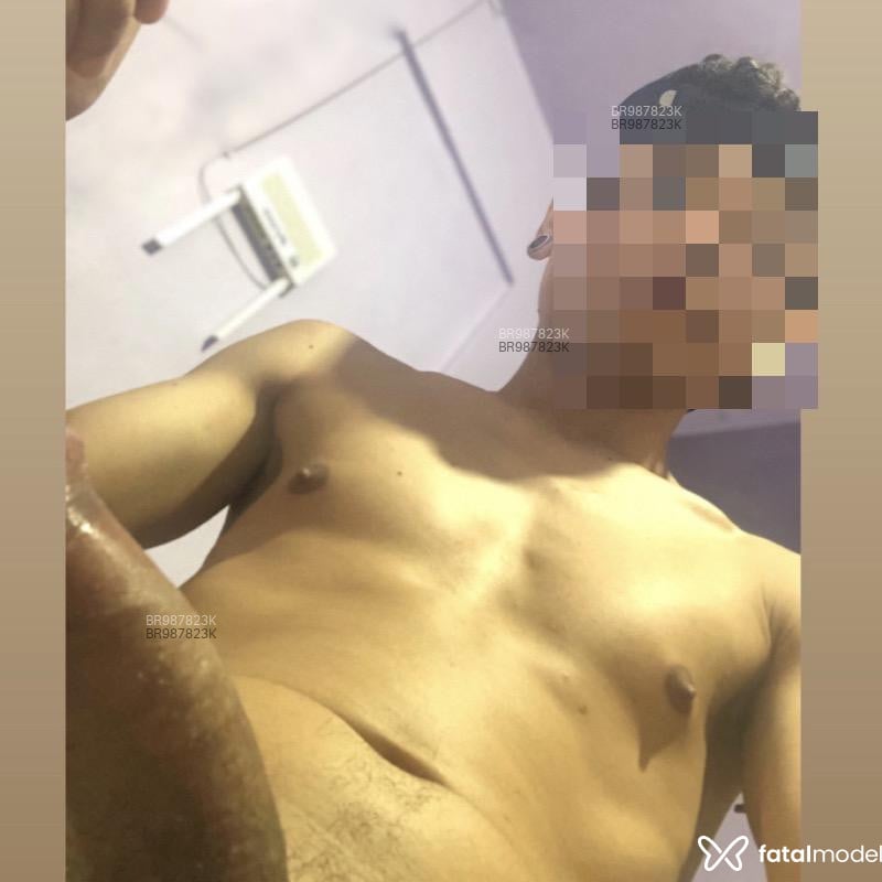 Acompanhante Estilogarotão - Feed