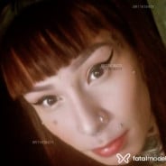 Acompanhante Menddy - Perfil
