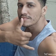 Acompanhante Roni - Perfil
