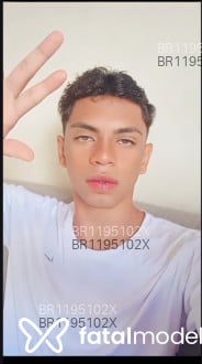 Acompanhante Giovani danone - Perfil