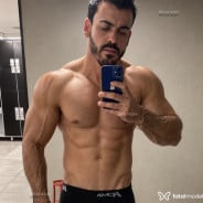 Acompanhante Rodrigo Tavares - Perfil