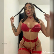 Acompanhante Esmeralda - Perfil