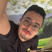 Acompanhante Eliias - Perfil