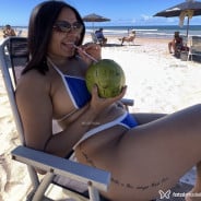 Acompanhante Victoria - Perfil