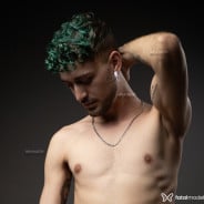 Acompanhante Mr Bunny - Perfil