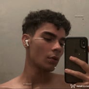 Acompanhante Vinícius - Perfil