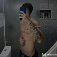 Acompanhante Raro - Perfil