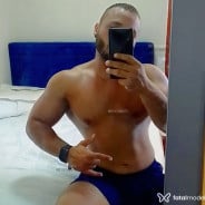 Acompanhante Henrique - Perfil