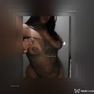 Acompanhante Mirella - Perfil
