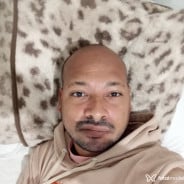 Acompanhante Douglas - Perfil