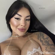 Acompanhante Mia - Perfil
