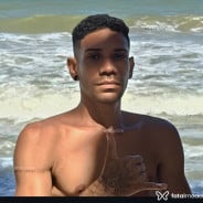 Acompanhante Max - Perfil