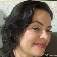 Acompanhante Laura - Perfil