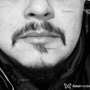 Acompanhante Dinho - Perfil