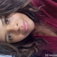 Acompanhante Laura - Perfil