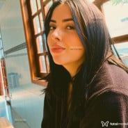 Acompanhante Valentina - Perfil