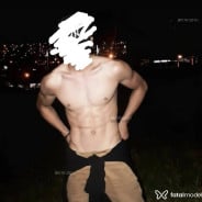 Acompanhante Chris - Perfil