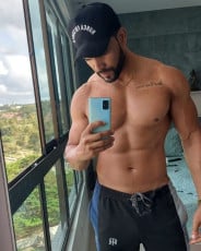 Acompanhante Ricardo Frota - Perfil