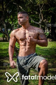 Acompanhante Thiago Castro - Perfil