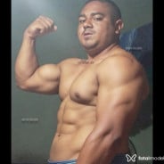 Acompanhante Edimilson - Perfil