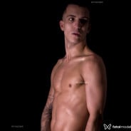 Acompanhante Oliver - Perfil