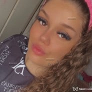 Acompanhante Maya - Perfil