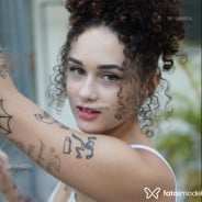 Acompanhante Helena - Perfil