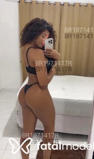 Acompanhante Camila - Perfil