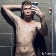 Acompanhante Henry - Perfil