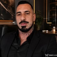 Acompanhante Pietro - Perfil