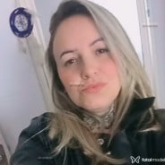 Acompanhante Julia - Perfil