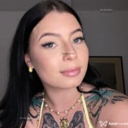 Acompanhante Kalyca - Perfil