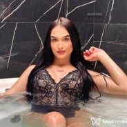 Acompanhante Victoria - Perfil