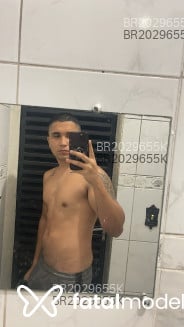 Acompanhante Cariocaraiz - Perfil