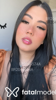 Acompanhante Fallon - Perfil