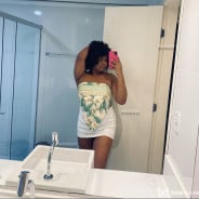 Acompanhante Preta - Perfil