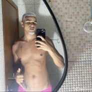 Acompanhante Ninho - Perfil